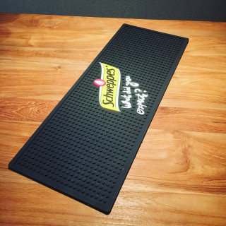 Bar runner Schweppes