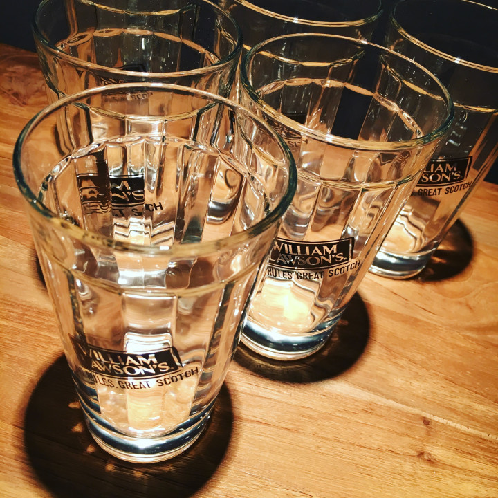 Glass William Lawson’s faceted 33cl