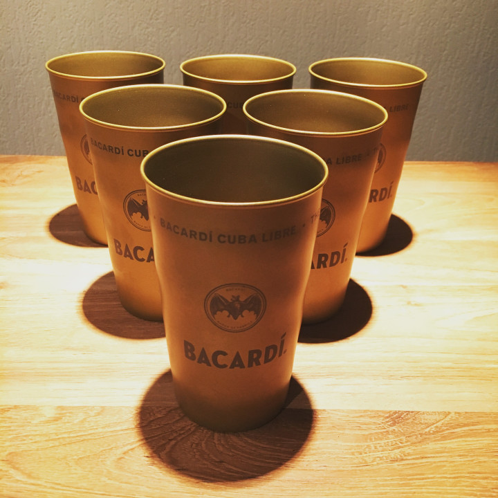 Glas Bacardi Metal Cup