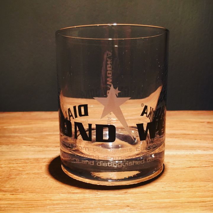 Verre Diamond vodka on the rocks