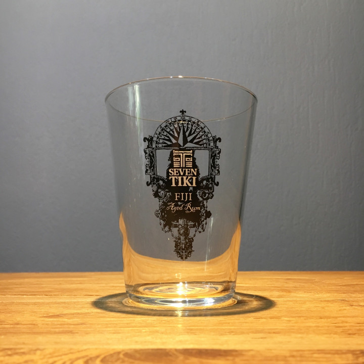 Glass Seven Tiki black logo