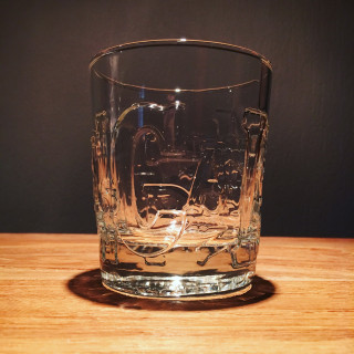 Glas Campari on the rocks model 2