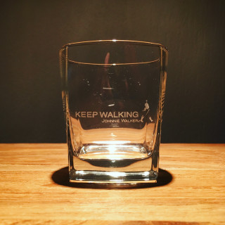 Glas Johnnie Walker on the rocks model 1