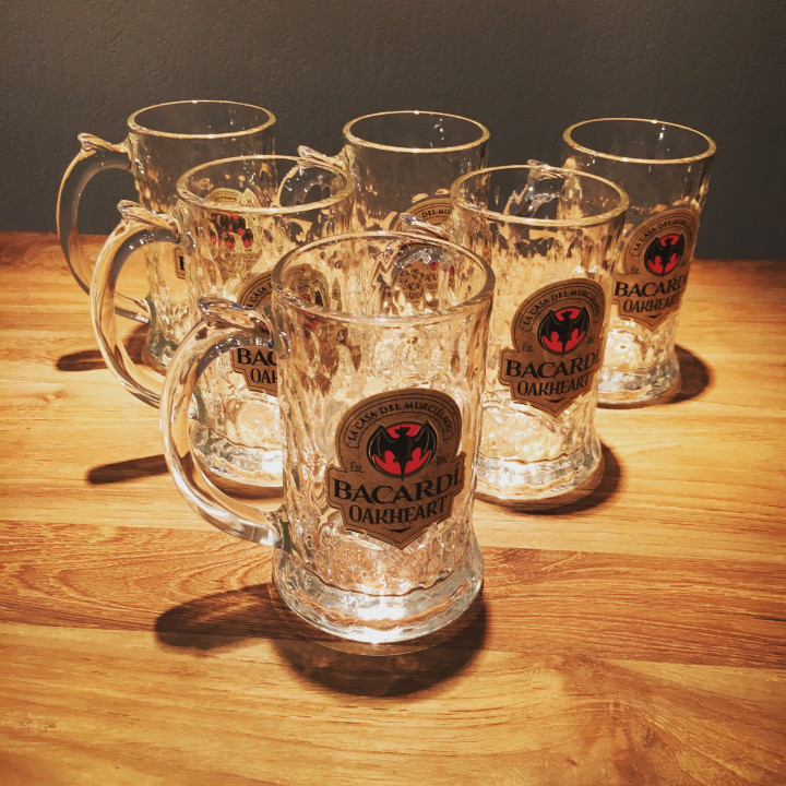 Mok Bacardi Rum Spiced Oakheart met design in relief