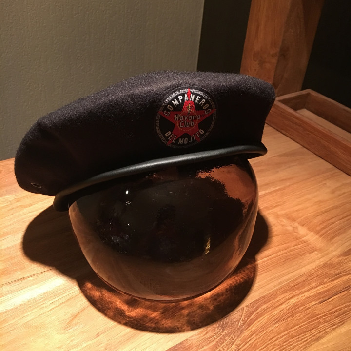 Beret Havana Club