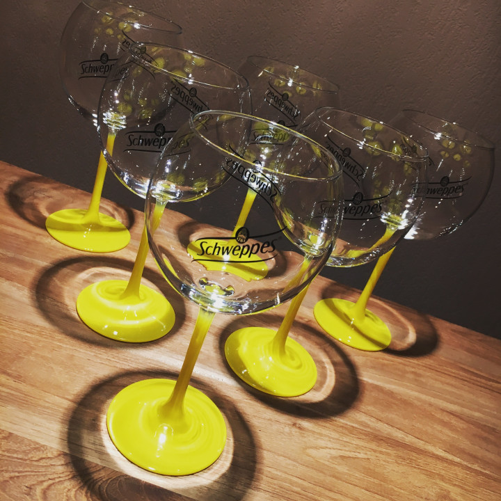 Stemglas Schweppes black logo