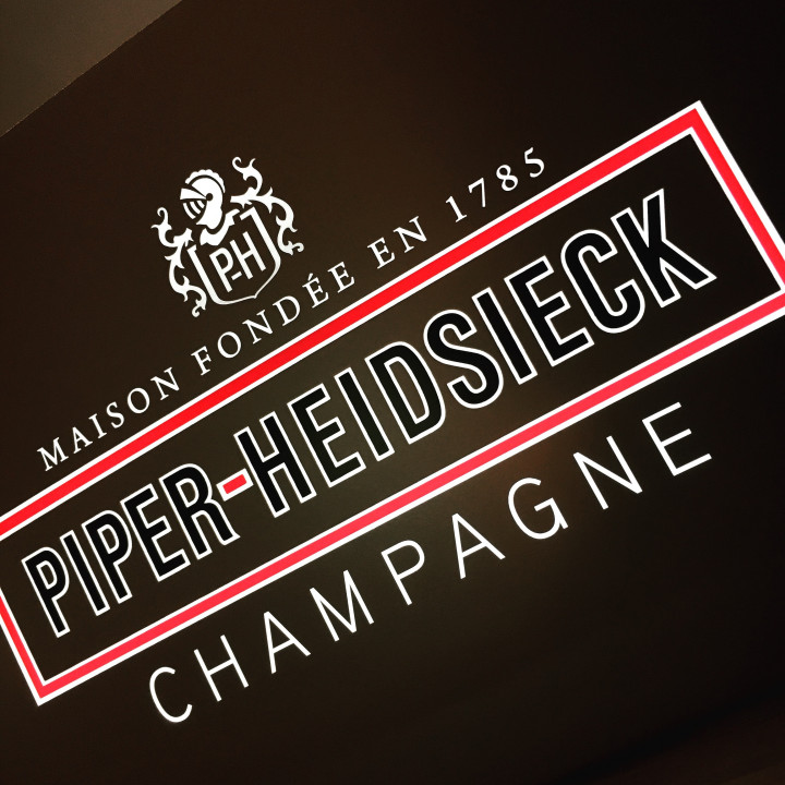 Bottle bucket Piper Heidsieck LED 4 bottles