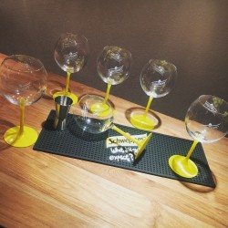 Set Schweppes glasses + Bar runner + cocktail jigger