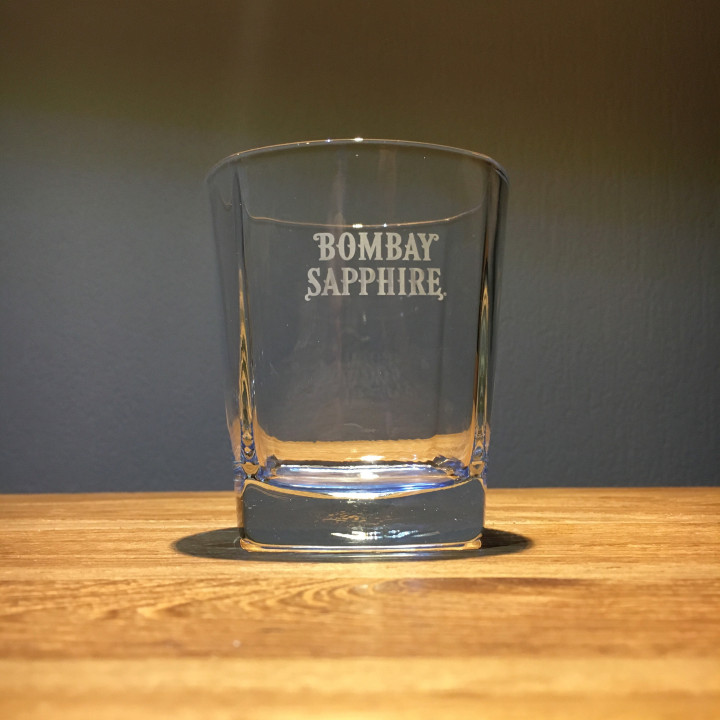 Verre Bombay on the rocks