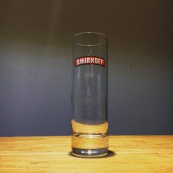 Glas Smirnoff longdrink...