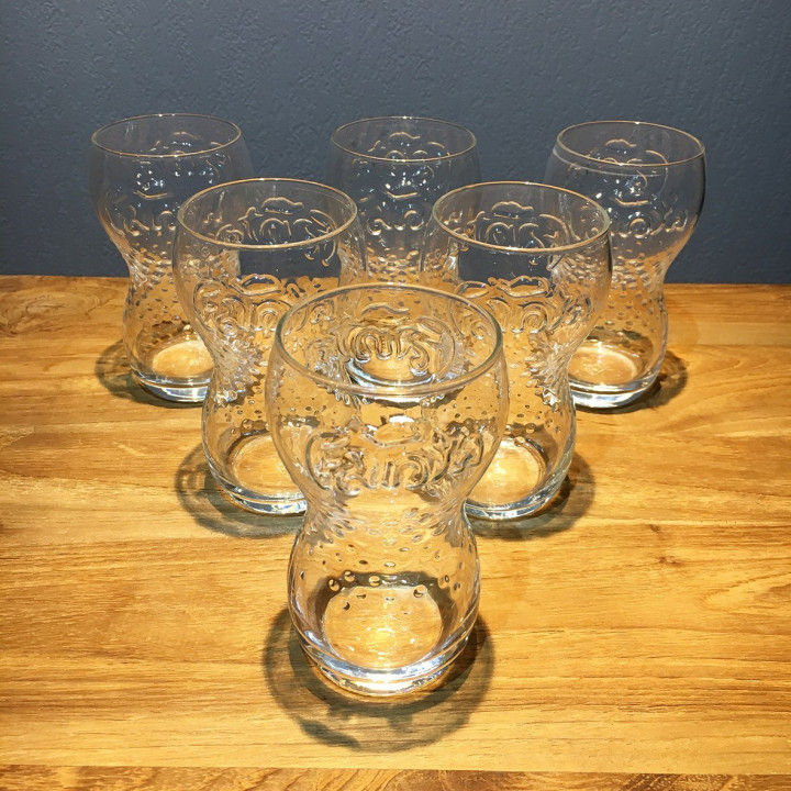 Verre Fanta embossed transparent logo