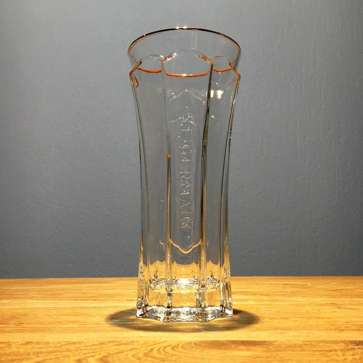 Glas Saint Germain