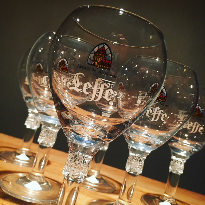 Verre bière Leffe modèle galopin 7,5cl