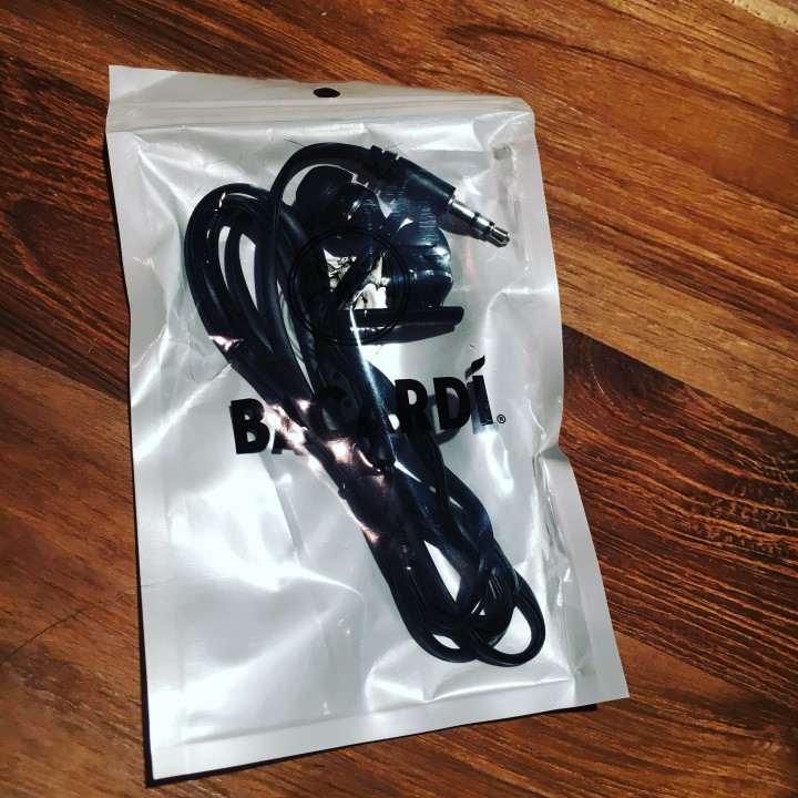 Earbuds Bacardi