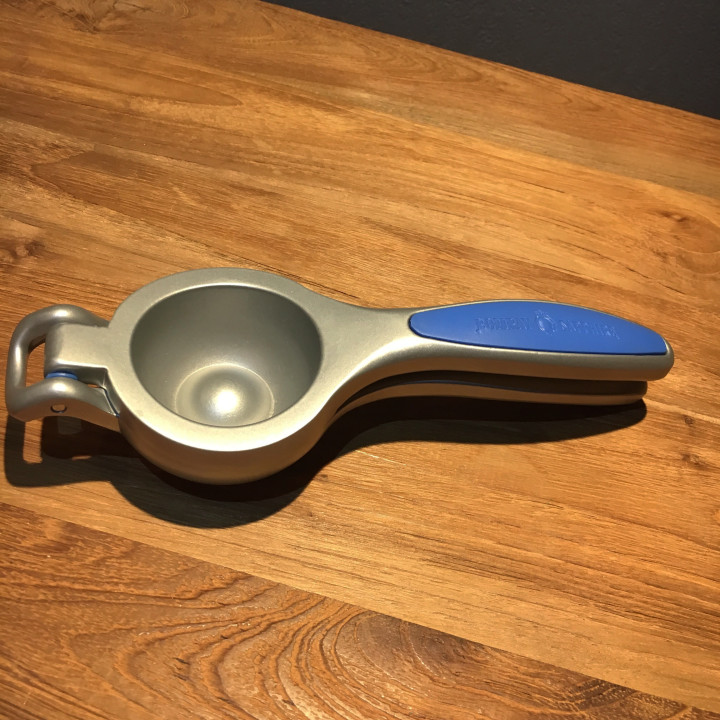 Citroen-squeezer Bombay Sapphire model 2