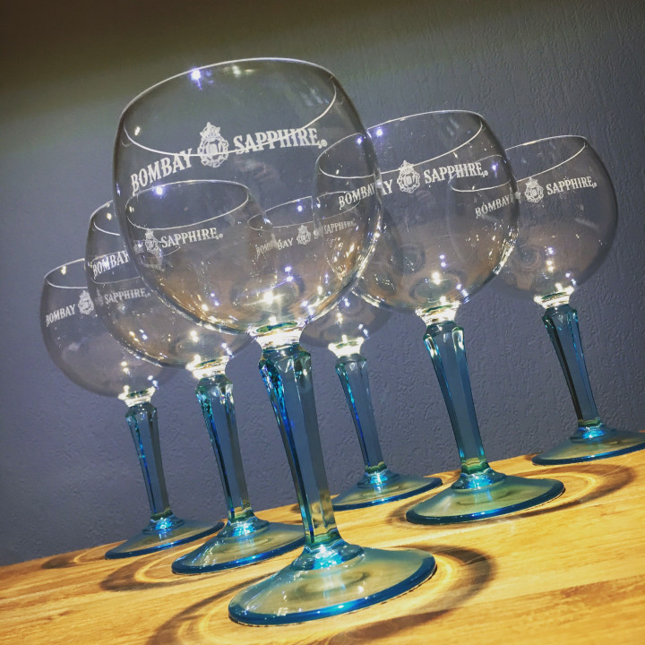 Glass Bombay Sapphire Piscine 68cl.