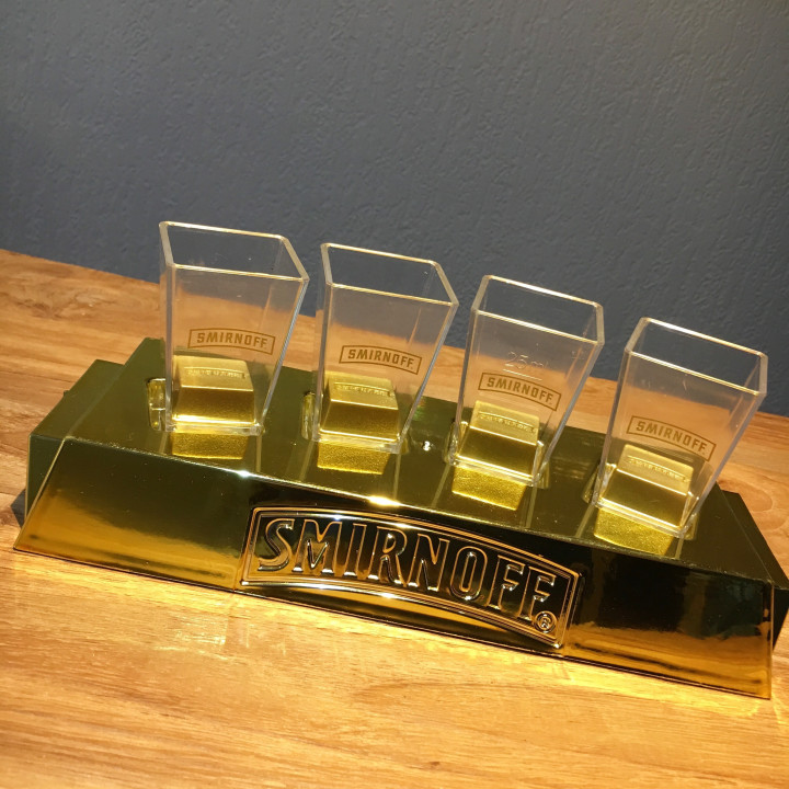 Basis Smirnoff golden color + 4 shooters