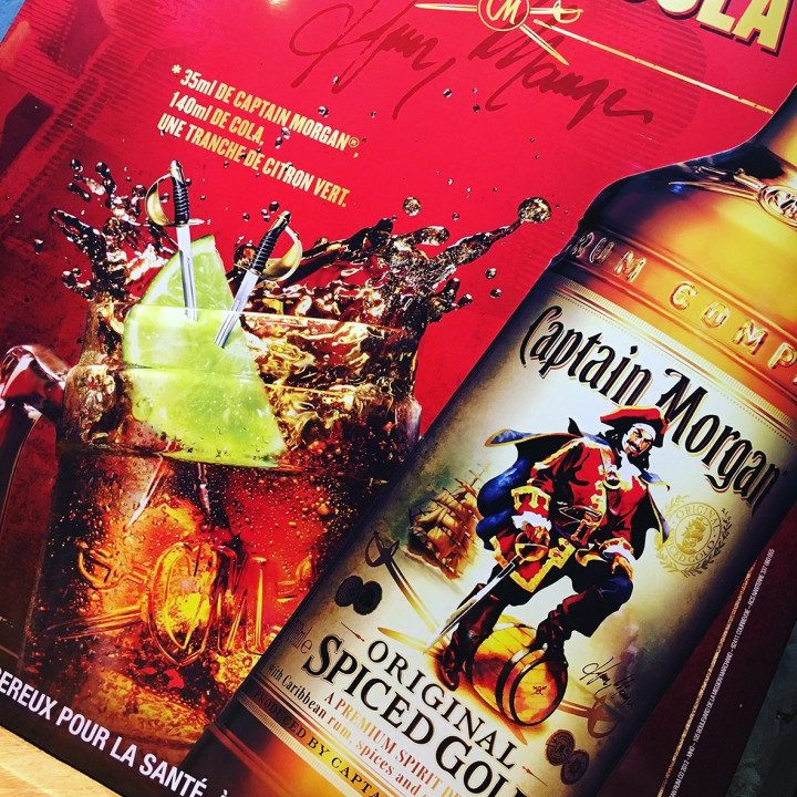 Plaat metaal Captain Morgan groot model