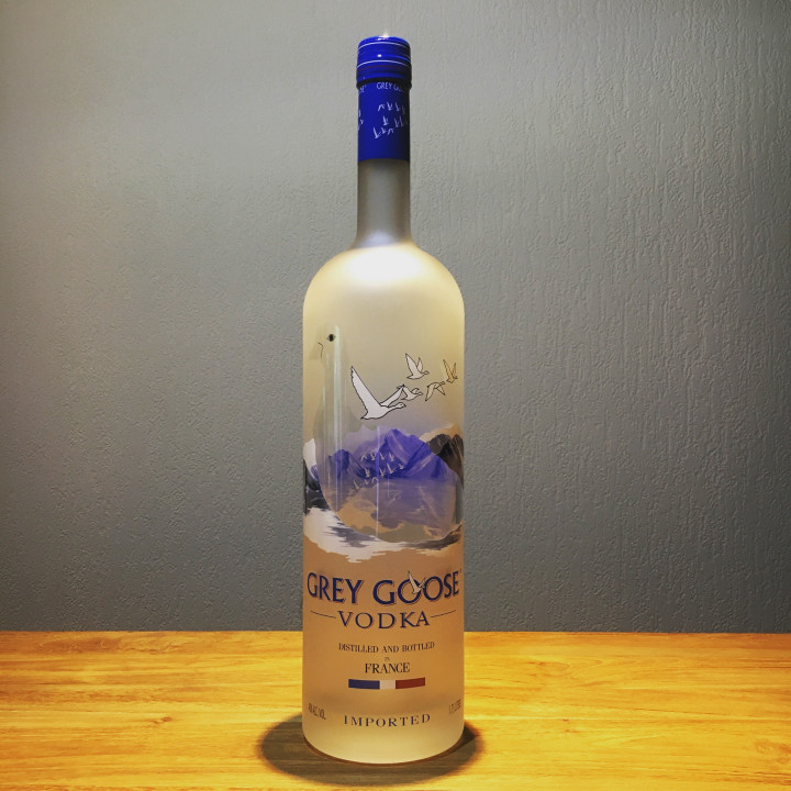 Bouteille factice Grey Goose 1,75L