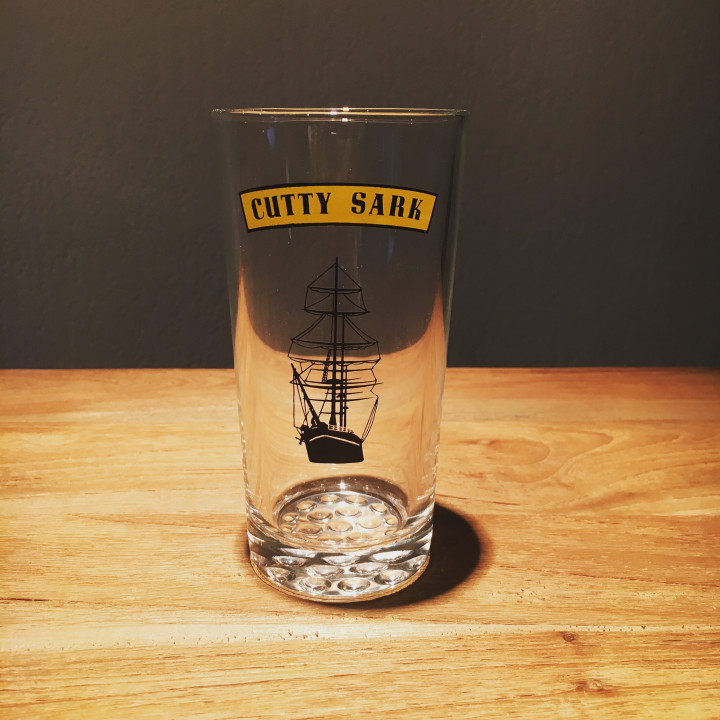 Glass Cutty Sark tumbler