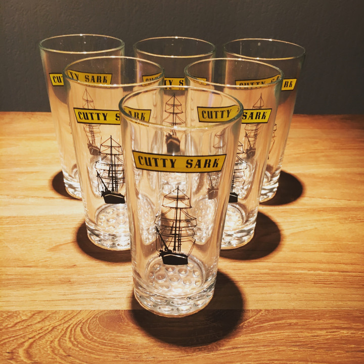 Glass Cutty Sark tumbler