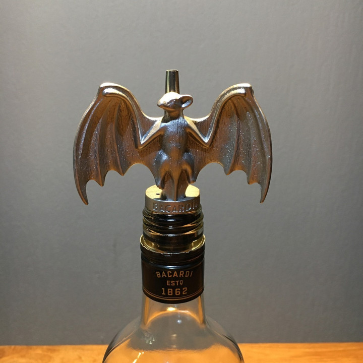 Pourer Bacardi model 4