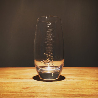 Glas Schweppes relief logo