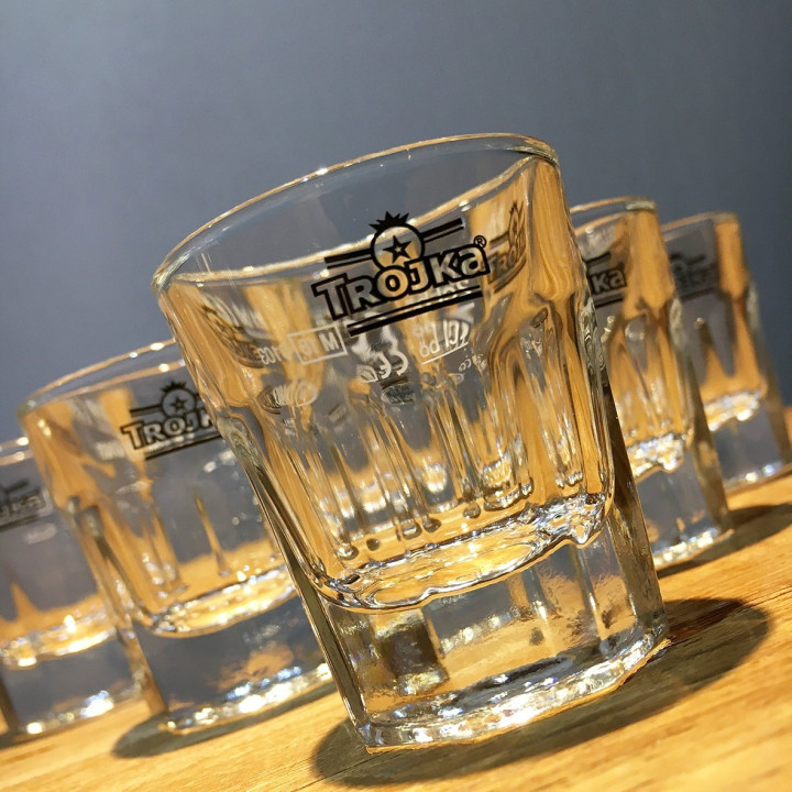 Glas Trojka shooter model 2