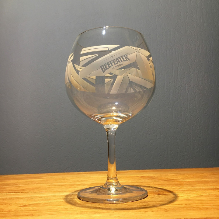 Glass Beefeater piscine model 2