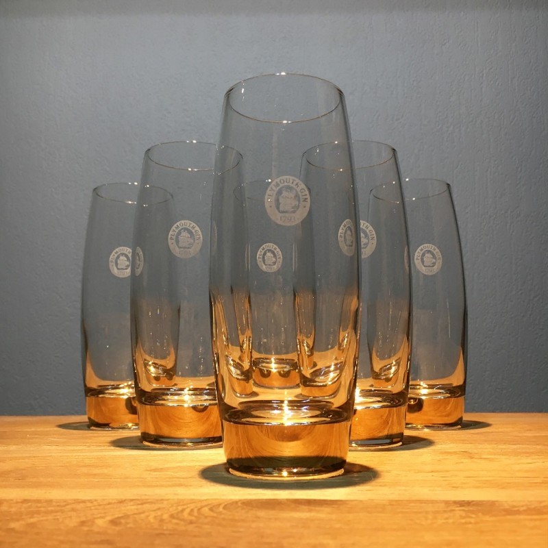 Glass Plymouth Gin