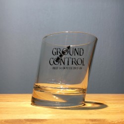 Glass Ground Control Dry Gin
