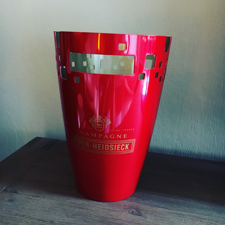Bottle bucket Piper Heidsieck red 1b