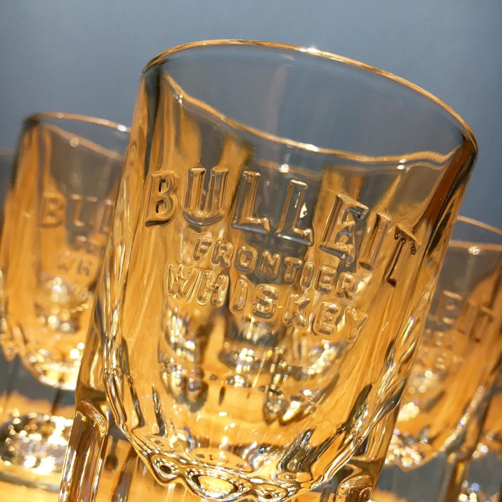 Glas Bulleit Bourbon