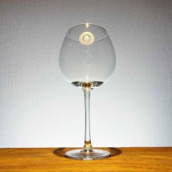 Verre Plymouth Gin sur pied