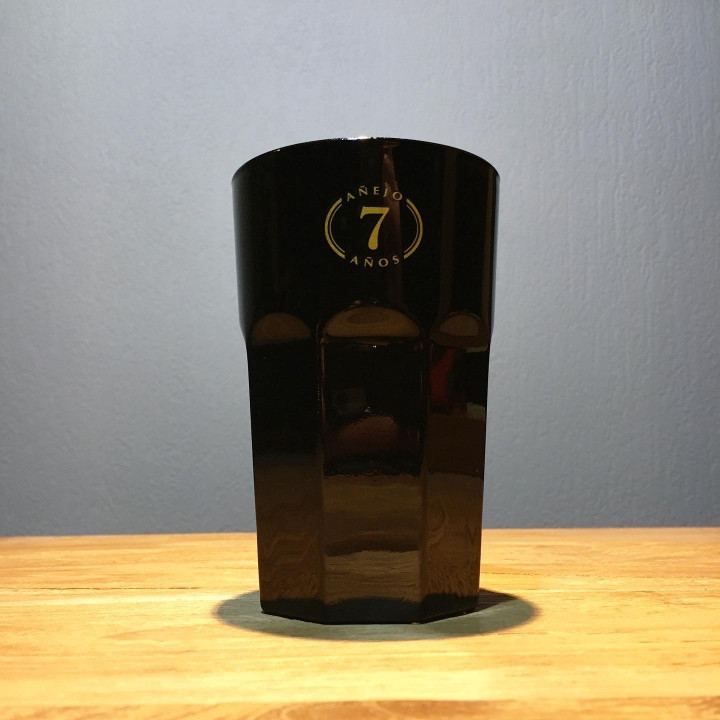 Glas Havana Club Añejo 7 Años zwart