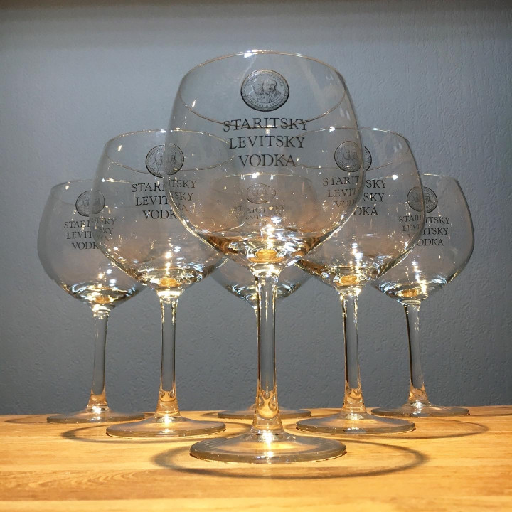 Glass Staritsky Levitsky Vodka