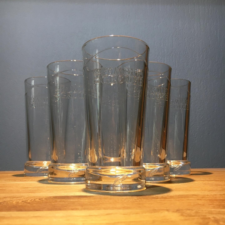 Glass The Famous Grouse whisky long drink