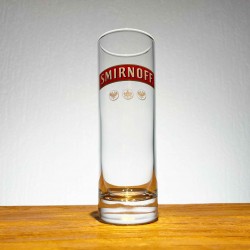 Glass Smirnoff long drink...