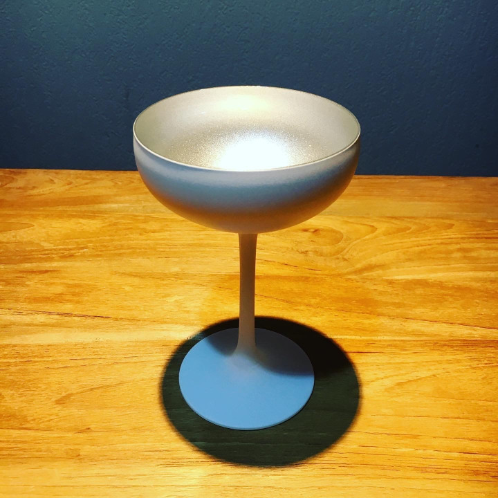 Verre Snow Leopard Vodka sur pied