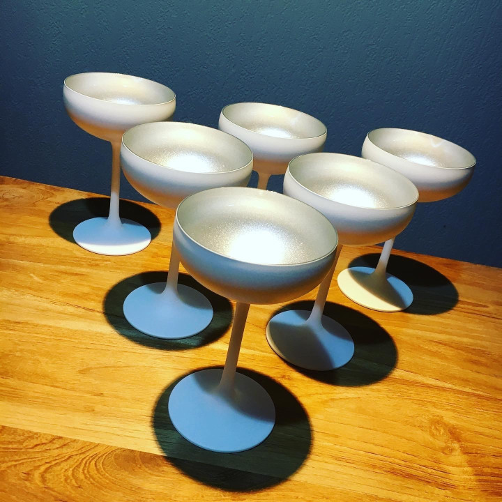 Verre Snow Leopard Vodka sur pied