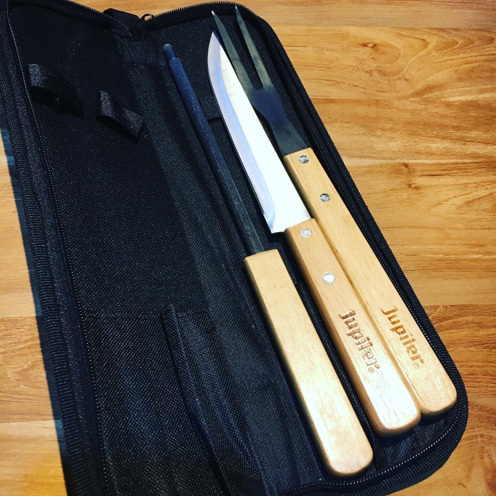 Kit de barbecue Jupiler (Couteau + fourchette + aiguiseur)