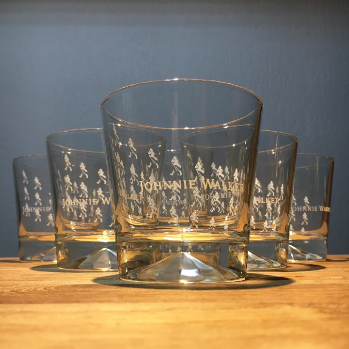 Glas Johnnie Walker on the rocks model 13