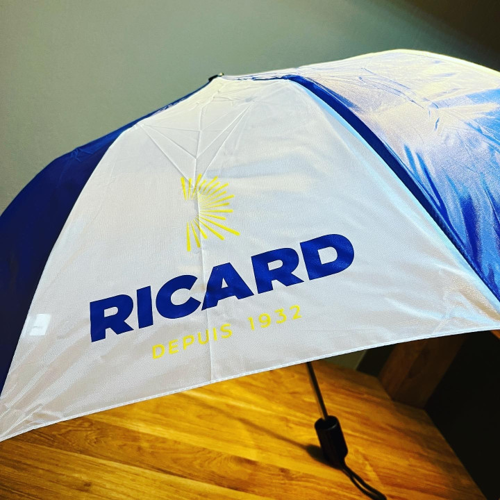 Paraplu Ricard