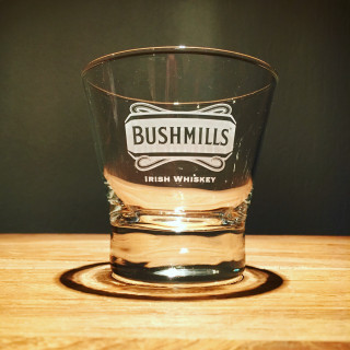 Glass Bushmills model 1