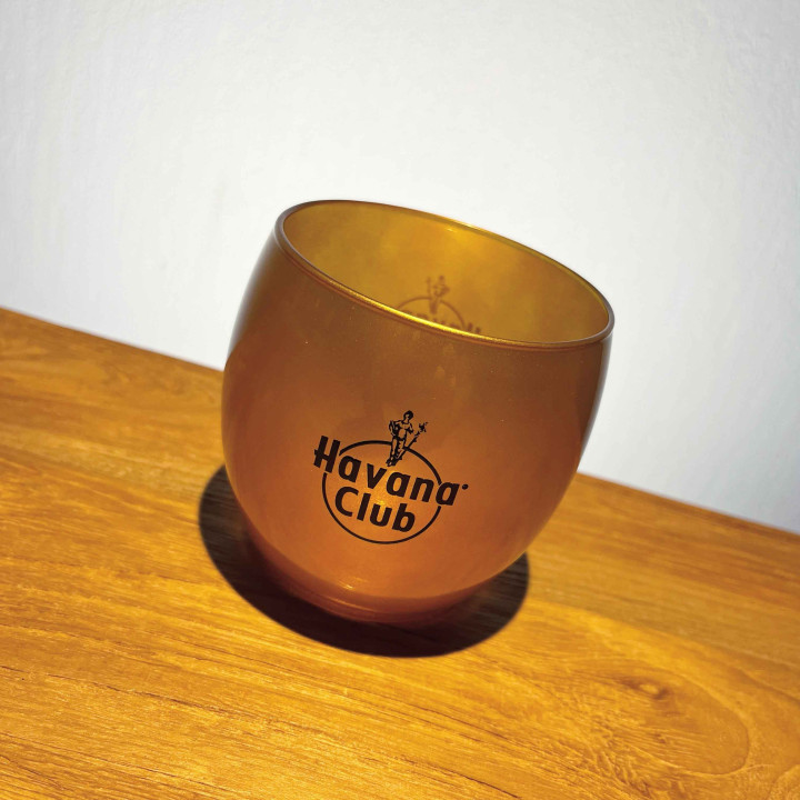 Glass Havana Club golden