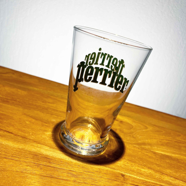 Glas Perrier 39cl